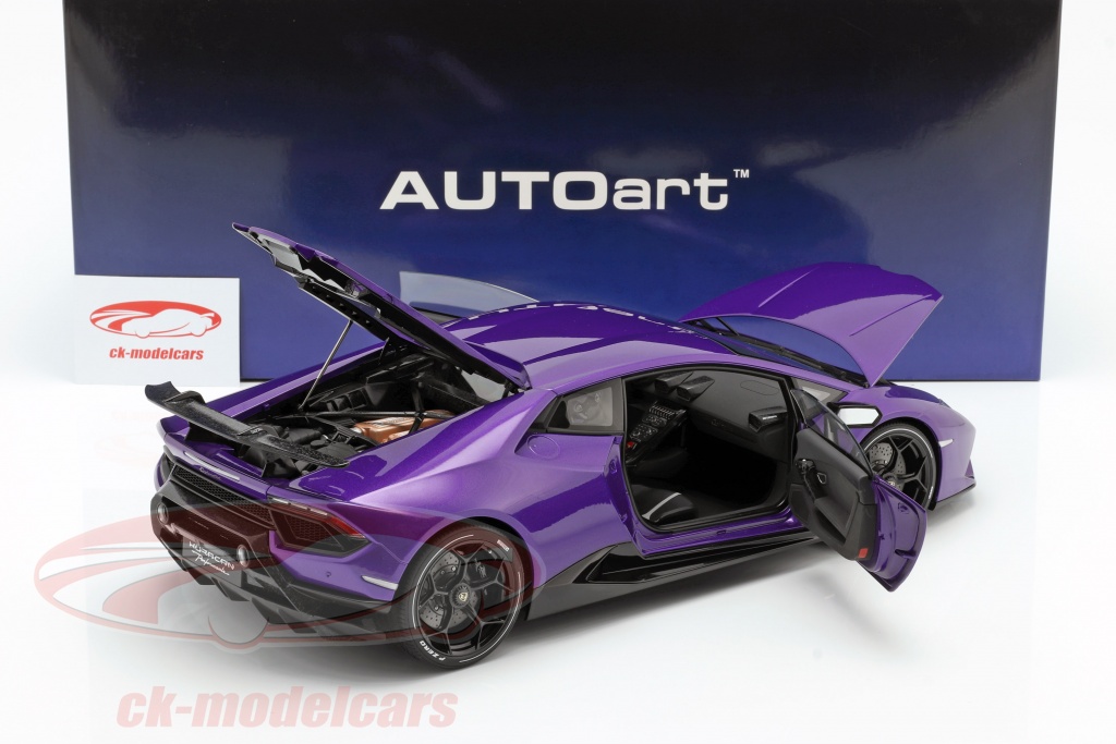 Autoart 12077 Lamborghini Huracan Pelfomante 1/12 Bleu clair