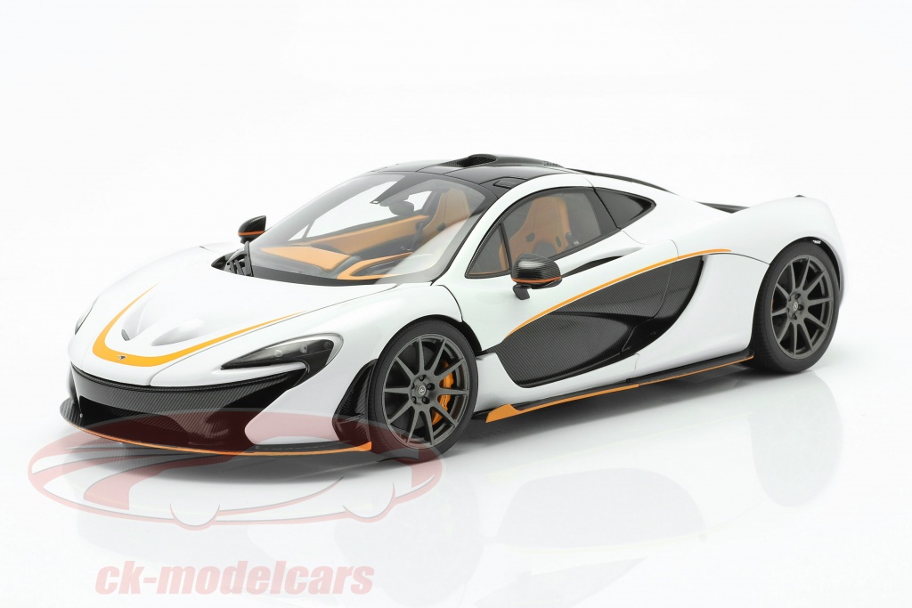Autoart 1 18 Mclaren P1 Construction Year 2013 White Black