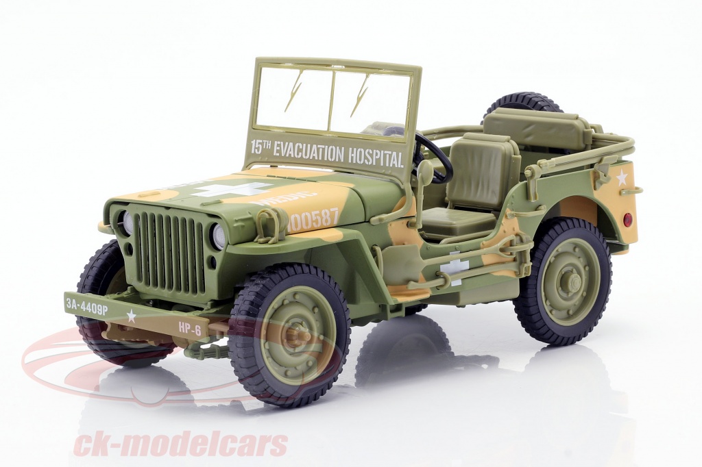 Willys MB Medical Jeep 4x4 US Army Baujahr 1941 camouflage 1:18 Autoworld
