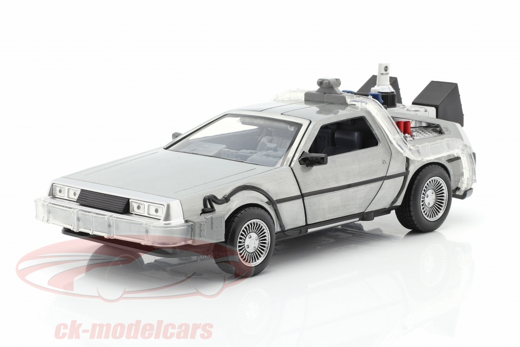 jadatoys-1-24-delorean-time-machine-flying-wheel-version-back-to-the-future-ii-1989-argent-31468/