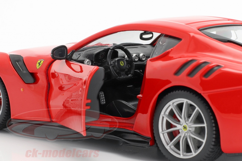 Bburago 1:24 Ferrari F12 TDF año de construcción 2016 rojo 18-26021R modelo  coche 18-26021R 4893993260218