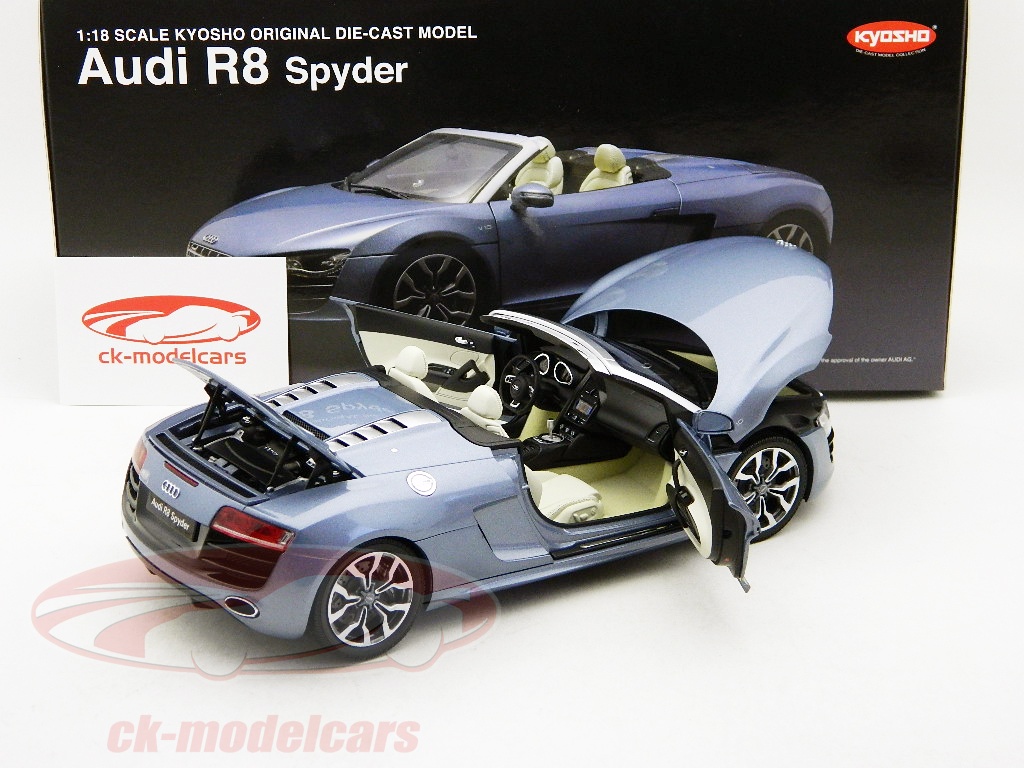 京商1/18 アウディR8スパイダー