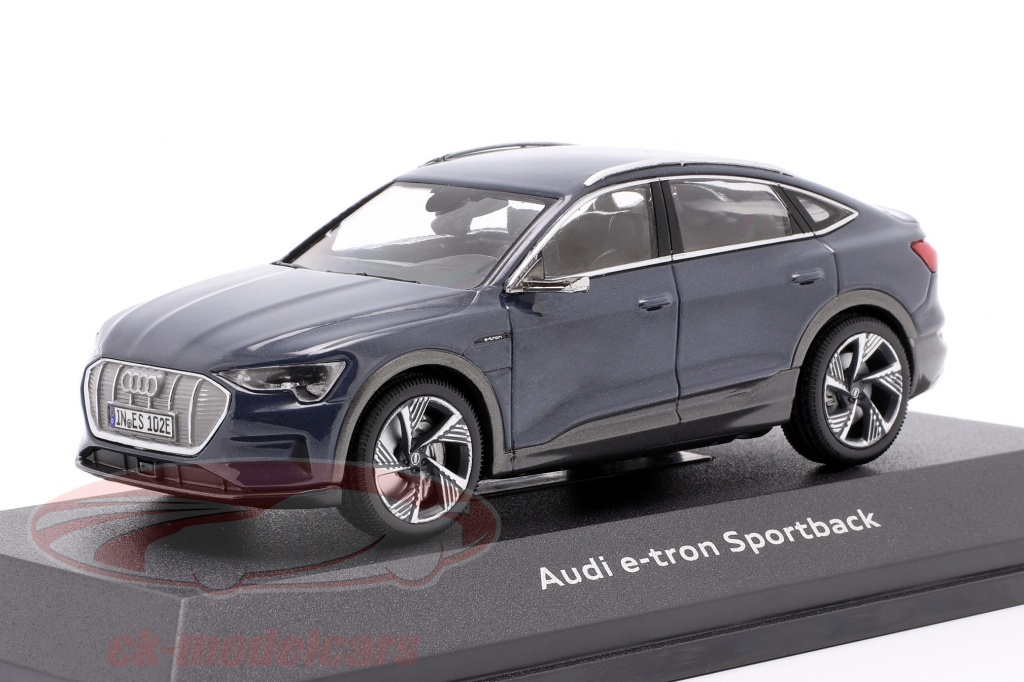 Audi e-tron Sportback Année de construction 2020 plasma bleu 1:43 iScale