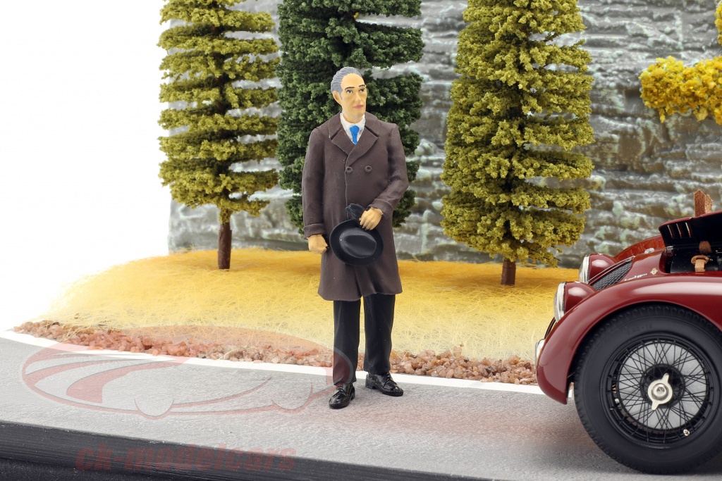 cmc_1_18_diorama_road_service_alfa_romeo_8c_2900b_.jpg