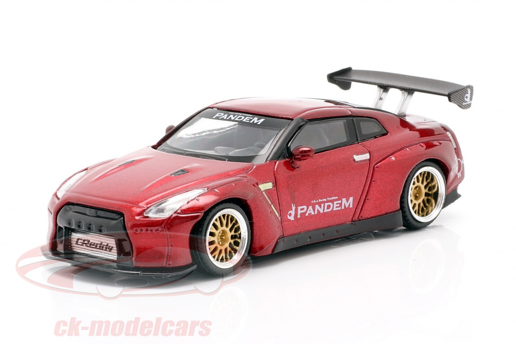 Pandem Nissan GT-R (R35) LHD GT Wing lava rouge 1:64 True Scale