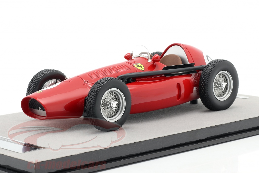 J. F. Gonzalez Ferrari 553 Squalo #21 Silverstone Int. Trophy 1954 1:18 Tecnomodel
