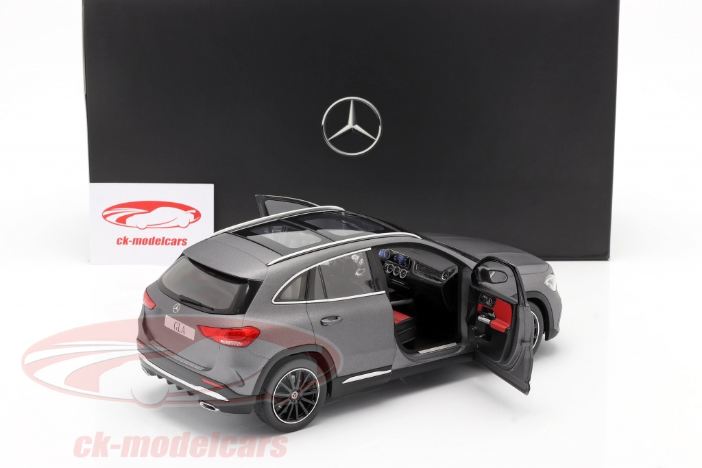 メルセデス特注 メルセデスベンツ GLA Mercedes Benz 1/18 メルセデス特注 メルセデスベンツ GLA Mercedes Benz 1/18 | Shop at
