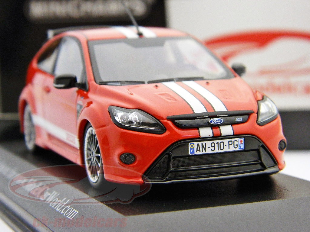 Minichamps 1/43 – Ford Focus Police Canine (K9) – État Neuf Sous Boîte