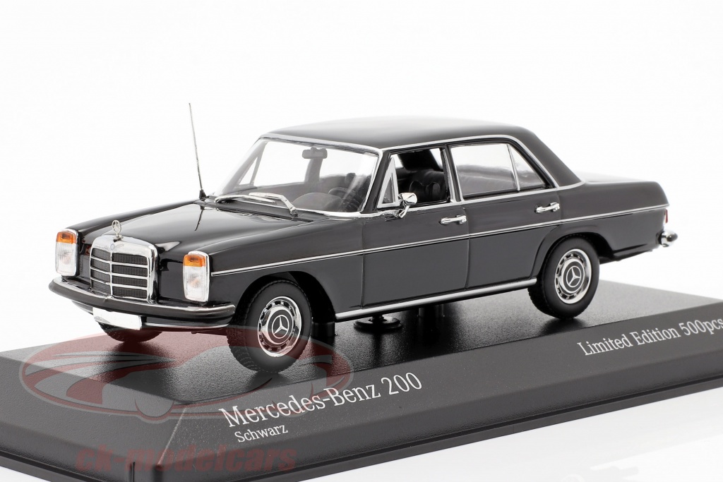 Mercedes-Benz 200D (W114/115) Baujahr 1968 schwarz 1:43 Minichamps