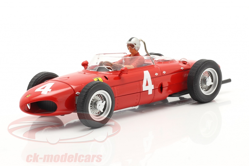Set: Ferrari 156 Sharknose #4 vinder britisk GP 1961 med chauffør figur 1:18 CMR