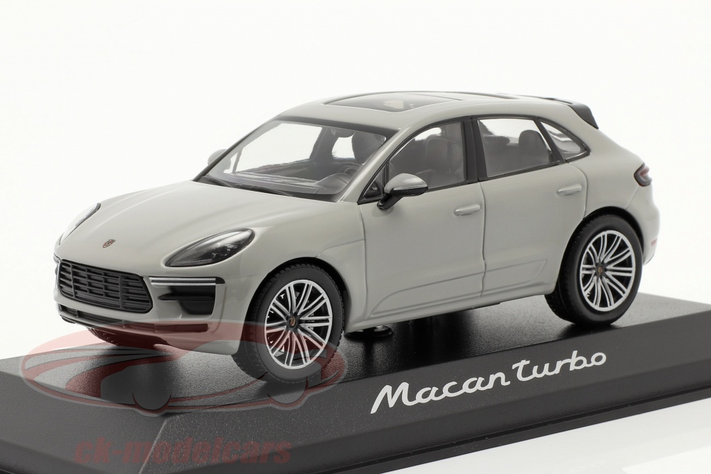 Porsche Macan Turbo Год постройки 2019 мел Серый 1:43 Minichamps