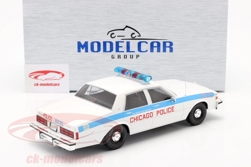 CHEVROLET CAPRICE CHICAGO POLICE CAR 1/18 UT 21020 voiture miniature 180 142096