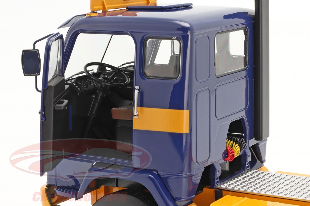 Modelcar Group 118 Volvo F88 Truck ASG Transport 1971 blue / yellow