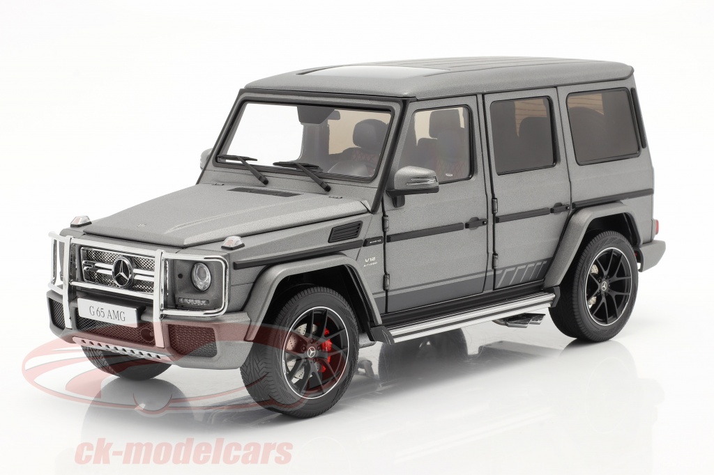 Mercedes-Benz AMG Classe G (W463) 2017 cinza metálico 1:18 Almost Real