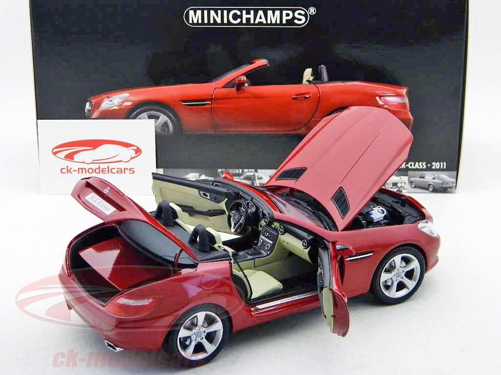 閲覧数185】メルセデス・ベンツ SLK 1/18 スケールモデル 1/18