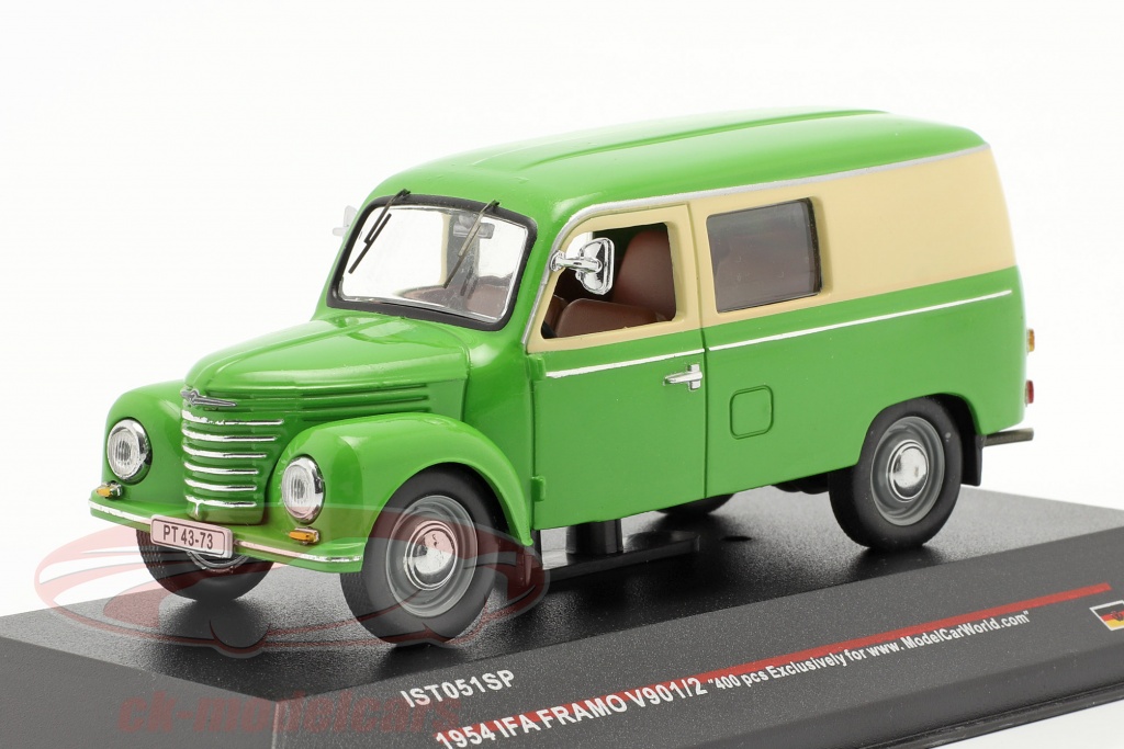 Ifa Framo V901/2 Kastenwagen Baujahr 1954 grün / beige 1:43 IST-Models