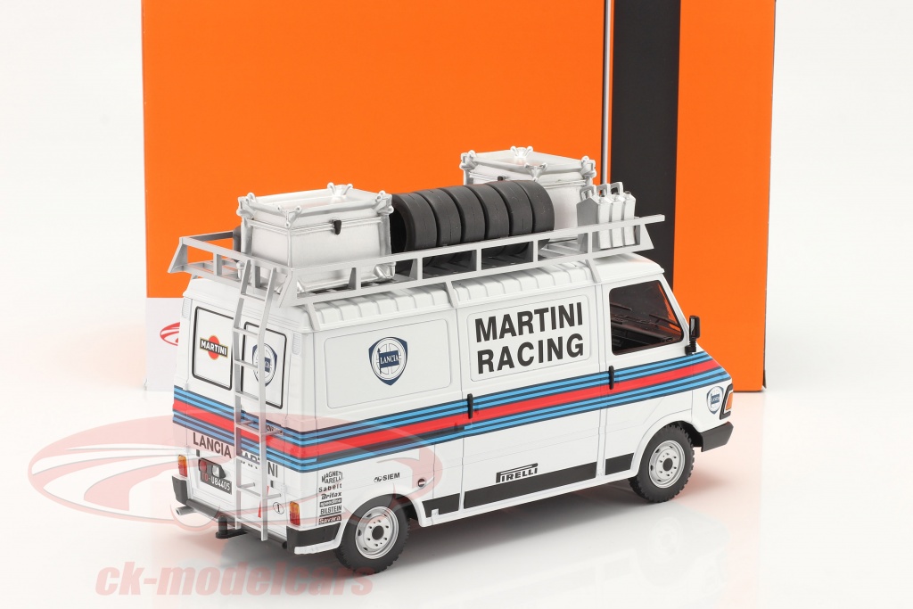 Ixo 1/18 Fiat 242 Van Team Fiat Abarth Rally Technic Assistance 1980 - 18RMC060XE