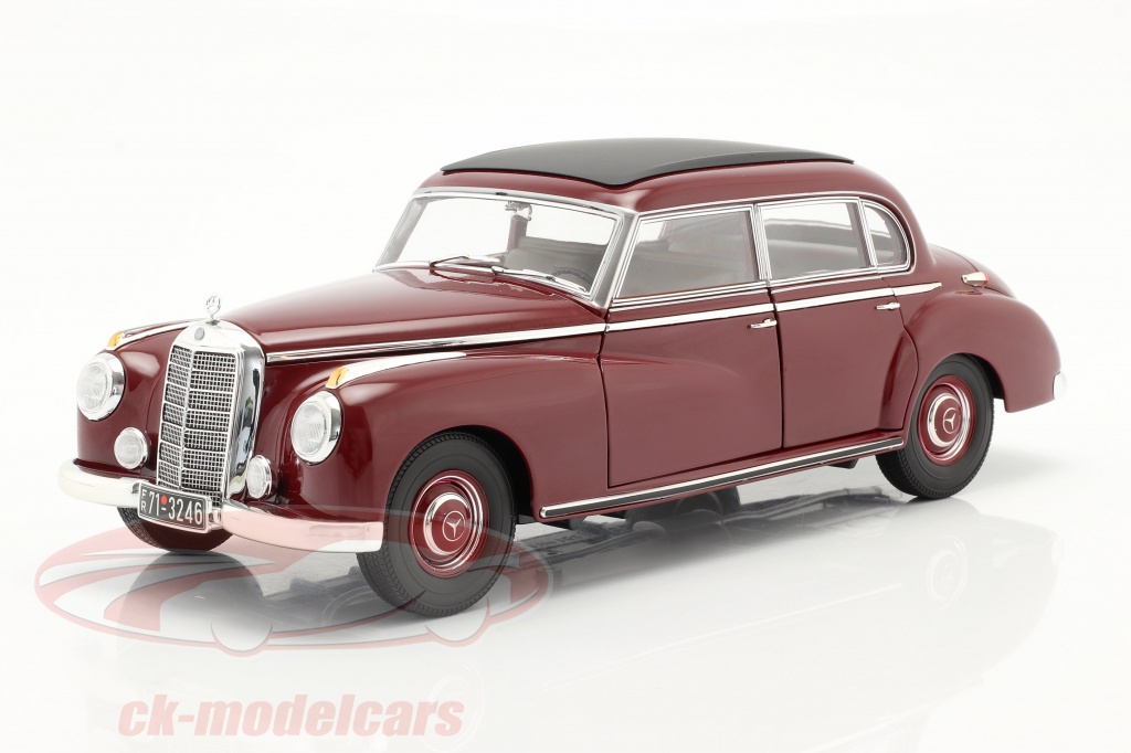 Mercedes-Benz 300 (W186) Ano de construção 1955 Sombrio vermelho 1:18 Norev