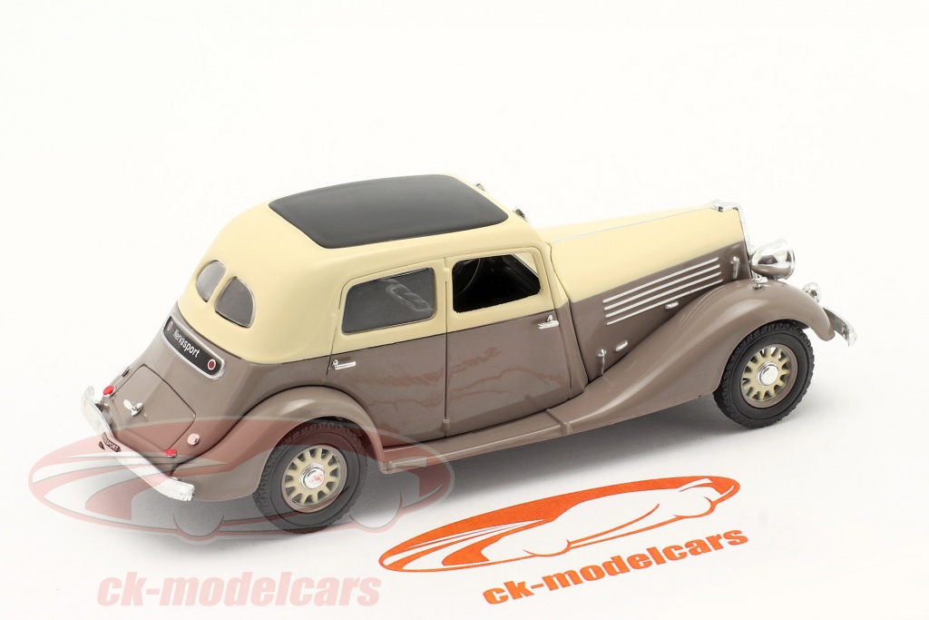 Les Petites Renault - Nervasport des records - Avant course 1934