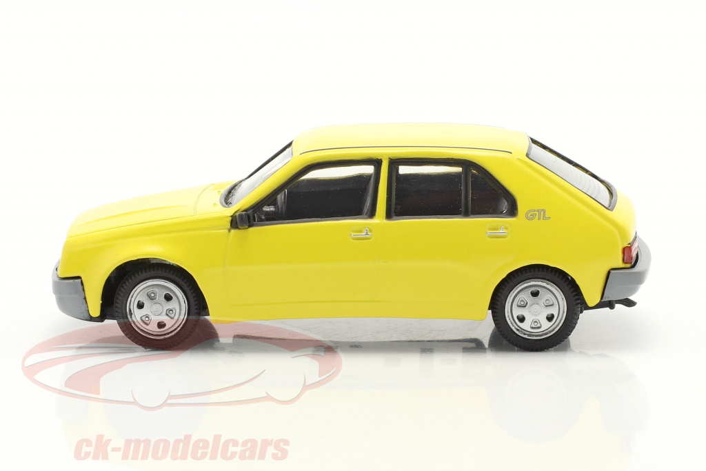 Renault 14 (R14) Año de construcción 1976-1982 amarillo 1:43 Norev