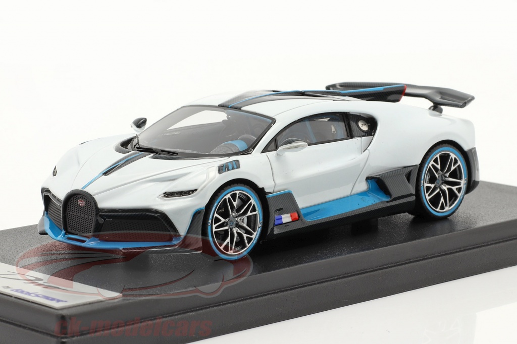 Miniatures montées - Bugatti Divo Blanc Quartz 1/43 Looksmart