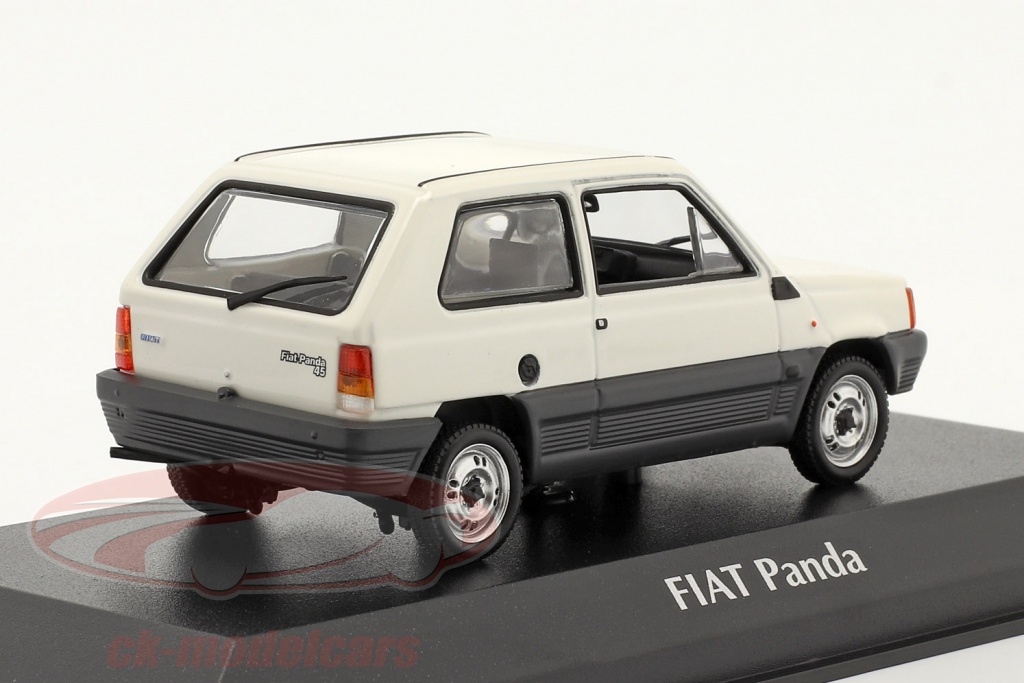 Fiat Panda 34 1980 White 1:43 Model MINICHAMPS 