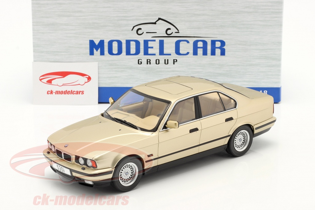 Modelcar Group 1:18 BMW 5 Series (E34 