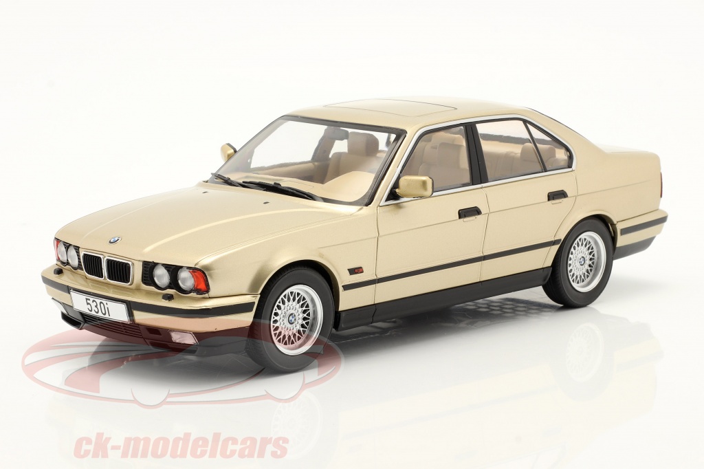 ModelCarGroup 1:18 BMW 5er série (E34) Année de construction 1992 ...