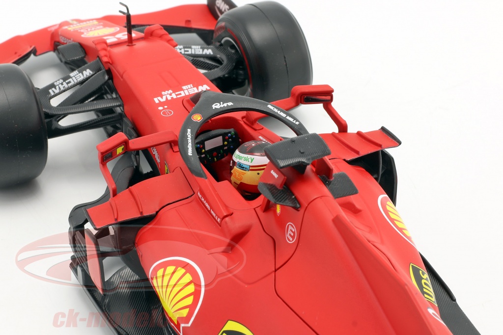 Bburago 1:18 Carlos Sainz jr. Ferrari SF21 #55 方式 1 2021 18