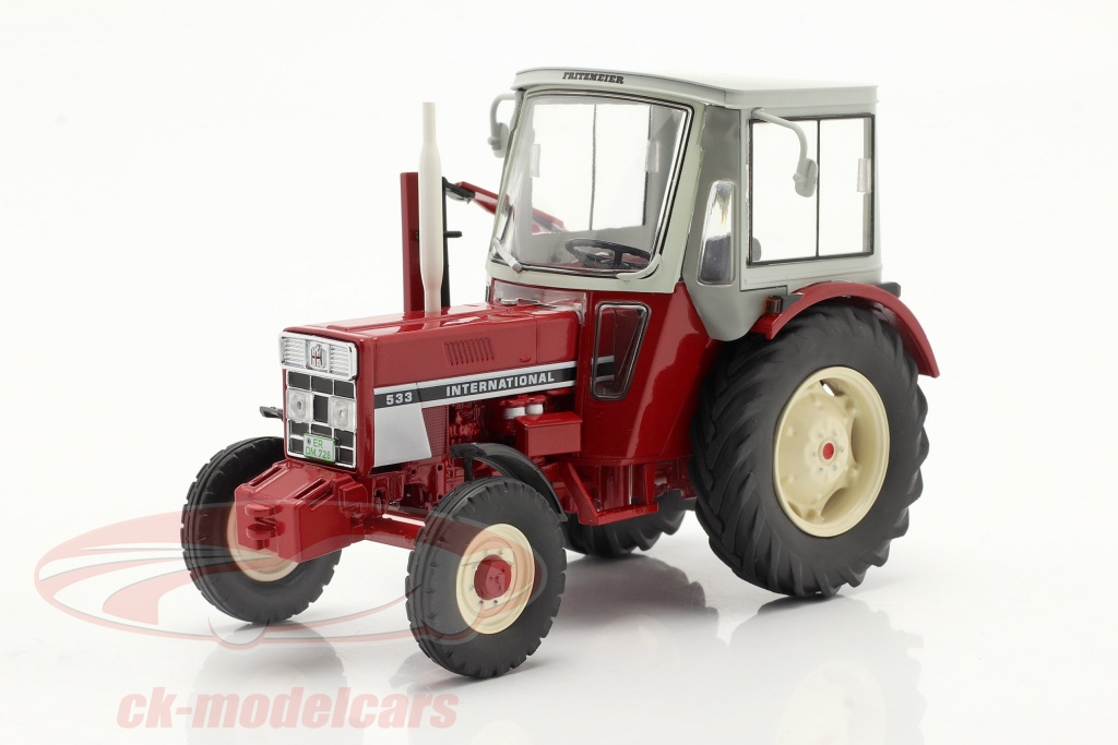 schuco-1-32-international-533-tractor-with-convertible-top-and-cutter-bar-red-450779500/
