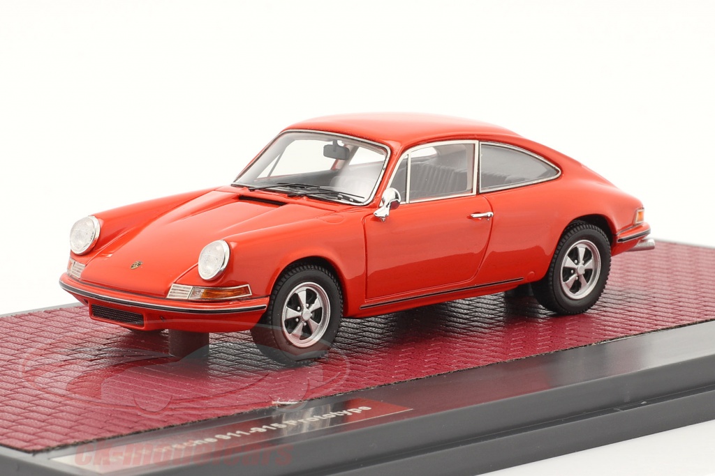 De 1:43 Diecast Modelcar van de Porsche 911 916 Prototype van 1970 in Red. De
