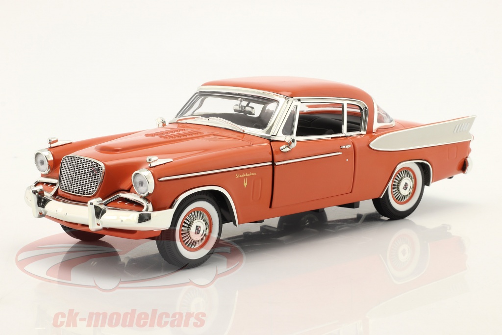 autoworld-1-18-studebaker-golden-hawk-ano-de-construccion-1957-cobre-blanco-aw270/