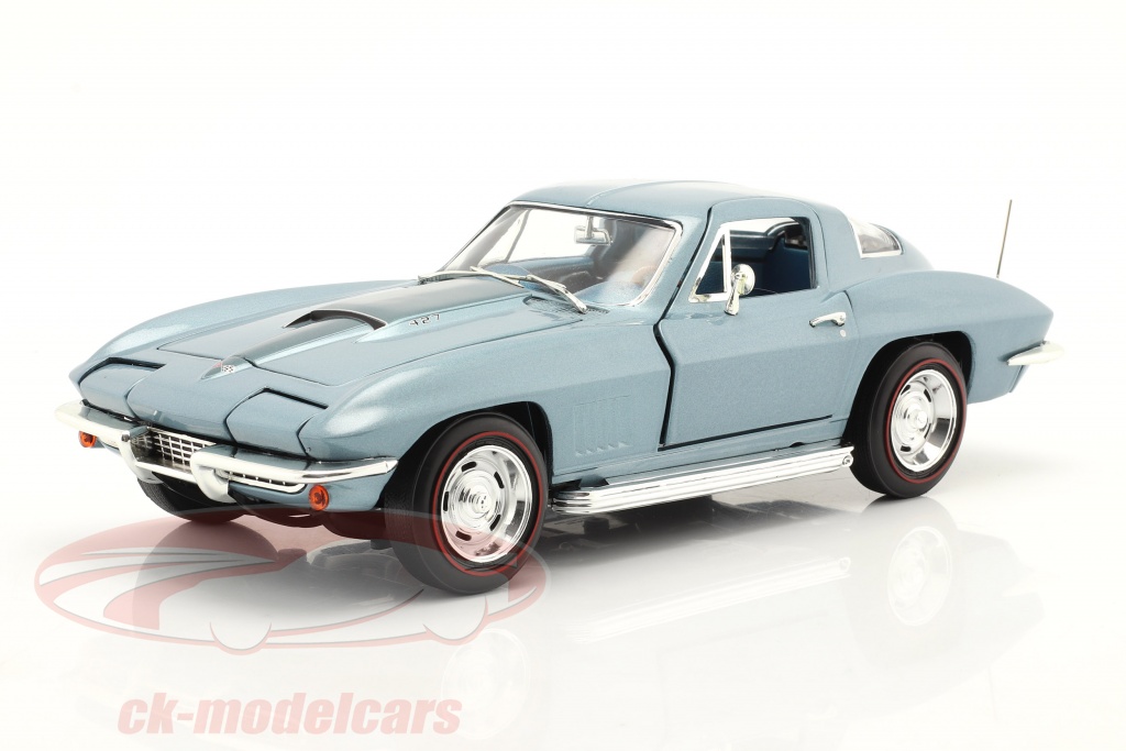 autoworld-1-18-chevrolet-corvette-427-year-1967-blue-amm1241/