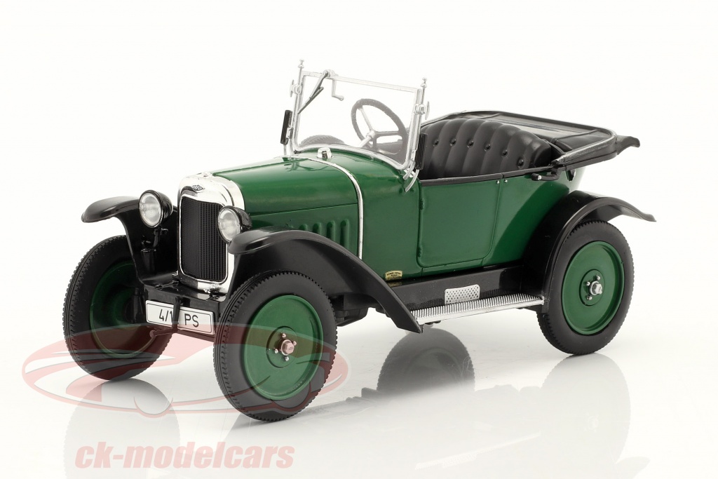whitebox-1-24-opel-4-12-ps-verde-oscuro-wb124100/