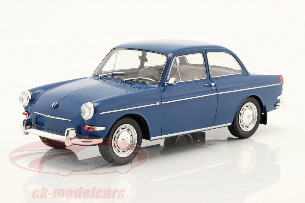 modelcar-group-1-18-volkswagen-vw-1500-s-escribe-3-ano-de-construccion-1963-azul-oscuro-mcg18278/