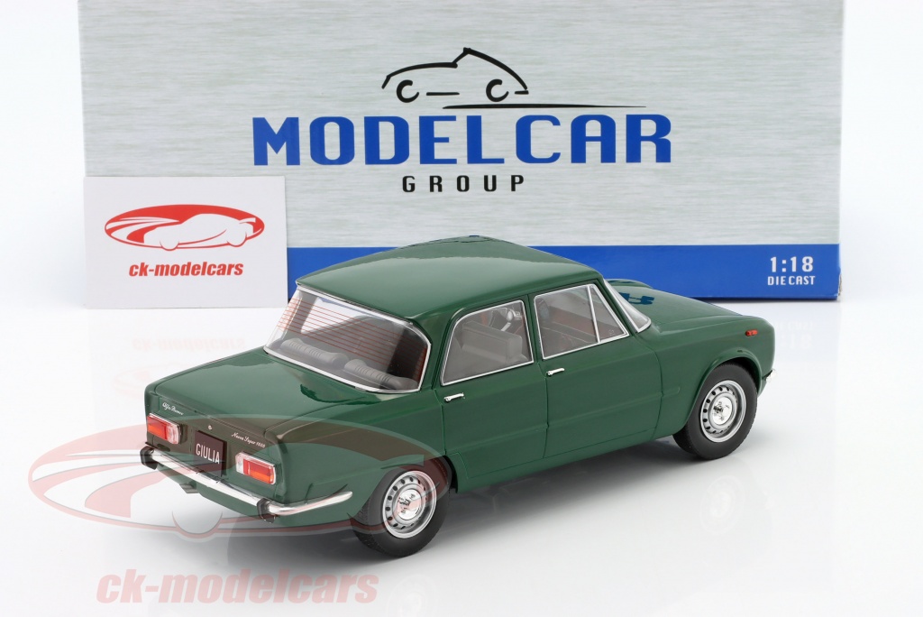 Maquette Alfa Romeo Giulia Nuova Super 1974 Jaune 1:18 MCG - Métal - Neuve