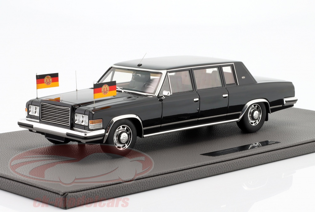 topmarques-1-18-zil-4104-state-limousine-gdr-erich-honecker-1985-black-top100x/