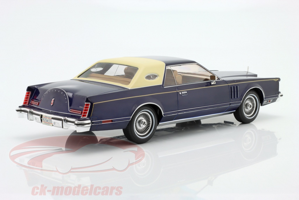 Ricko - 1:18 - Austin 7 De Luxe Saloon uit 1932