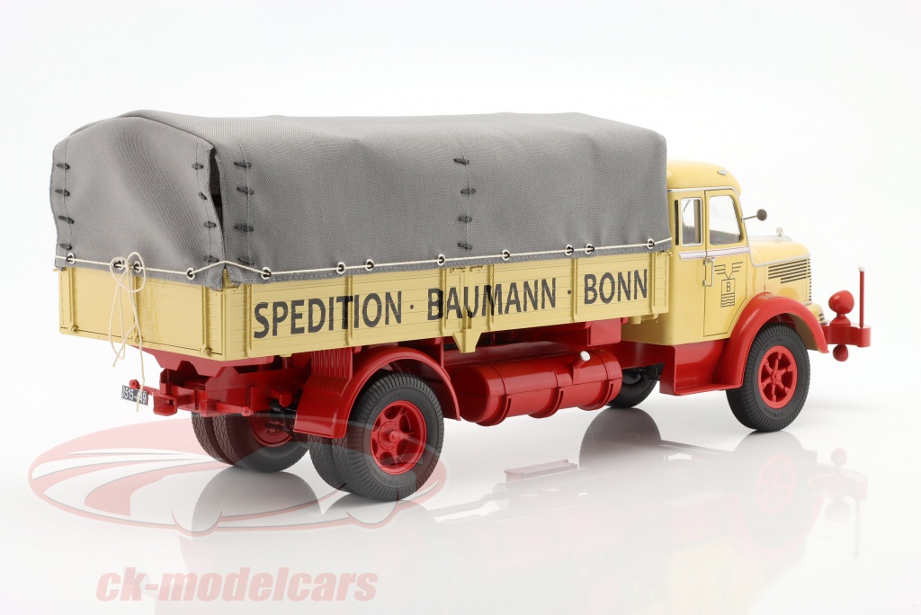 Road Kings 1:18 Krupp Titan SWL 80 Pritschen-LKW Baumann mit Plane 