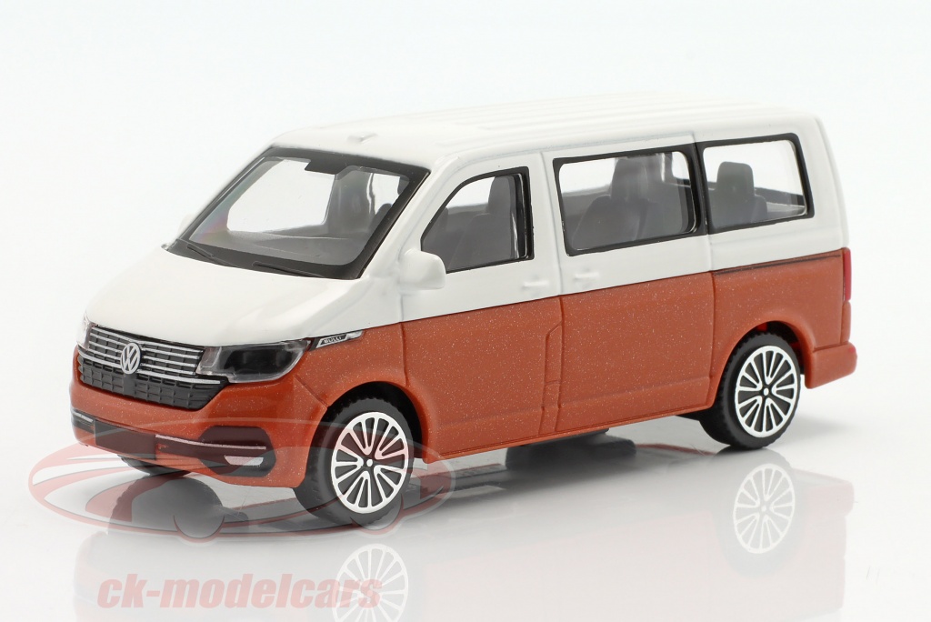 Volkswagen VW T6 Multivan Année de construction 2020 Blanc / brun métallique 1:43 Bburago