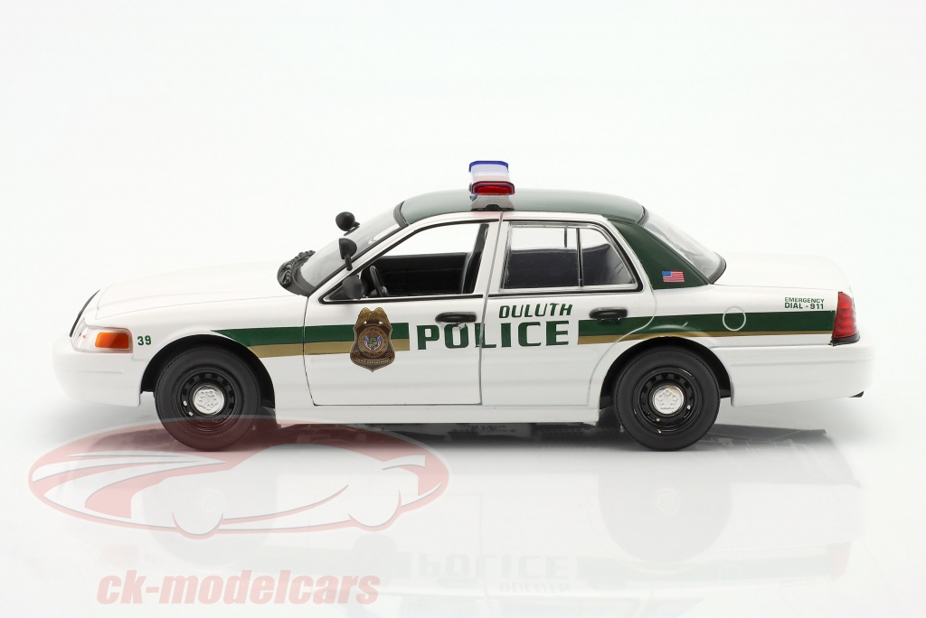 Miniature Greenlight 1/24 – Ford Crown Victoria Police Interceptor 2006 – Fargo – GREEN84153