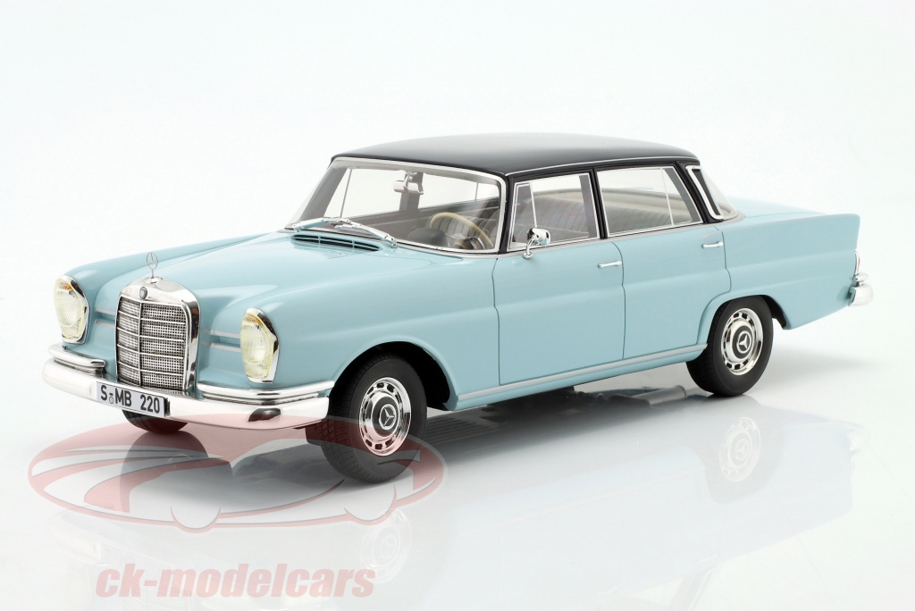 cult-scale-models-1-18-mercedes-benz-220se-w111-annee-de-construction-1966-bleu-clair-bleu-fonce-cml151-3/