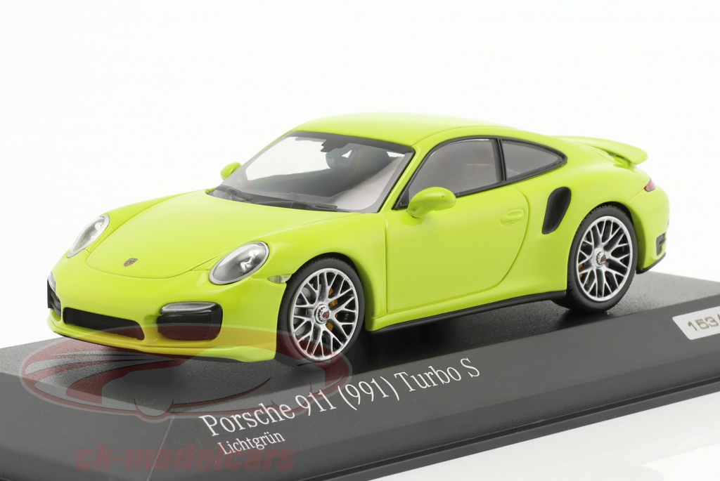 Porsche 911 (991) Turbo S светло-зеленый 1:43 Minichamps