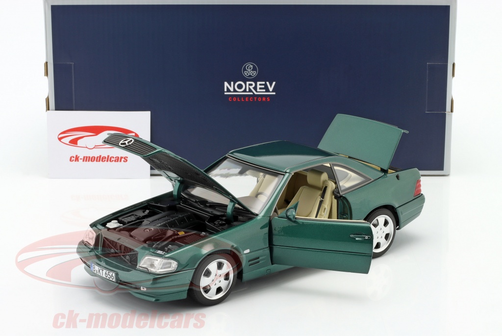 Miniature Mercedes 500 SL 2003 Noire Par Norev à L'échelle 1/18 - Modèle Collection