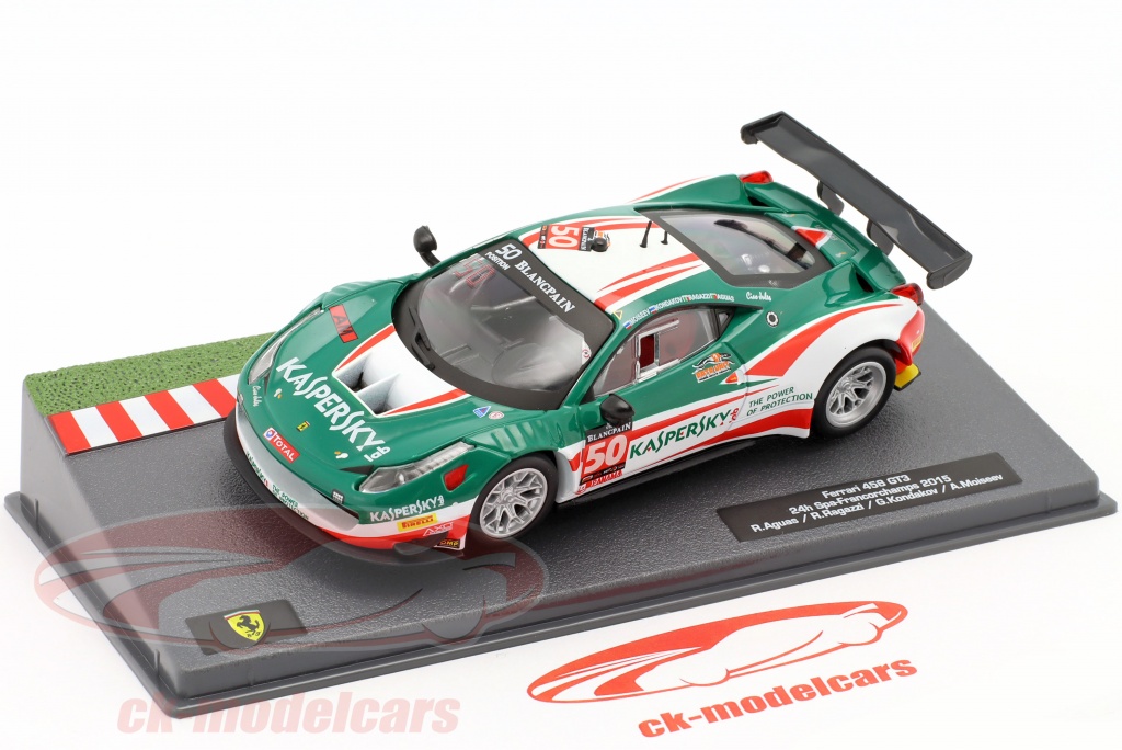 Bburago Ferrari 458 GT3 Modellauto - 1:43, Grün, 12 Cm