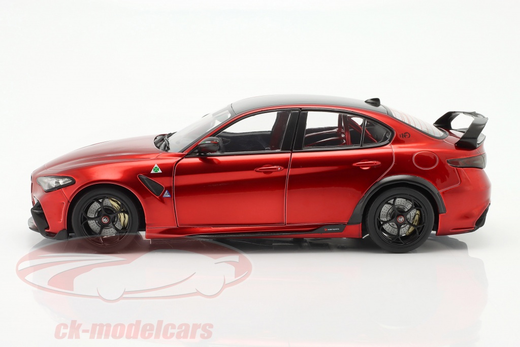 Alfa Romeo Giulia GTA rotmet véhicule miniature 421181760-S1806901