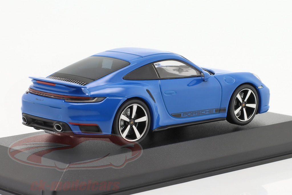 Minichamps 1:18 Porsche 911 (992) Turbo S convertible 2020 bleu gentiane métallique 155069081