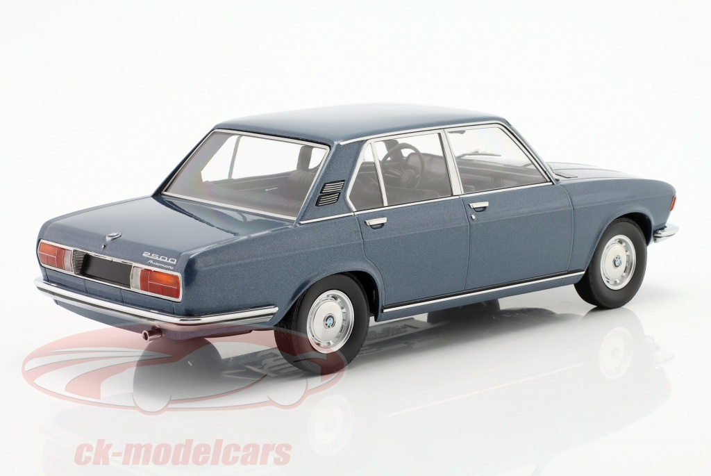 Minichamps 1:18 BMW 2500 (E3) 建設年 1968 青い メタリック 155029200 モデル 車 ...