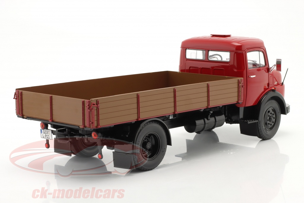 Modellino Schuco 1:18 – Mercedes-Benz L911 Camion Telonato Arancione Con Autista – 1966 - Foto 5