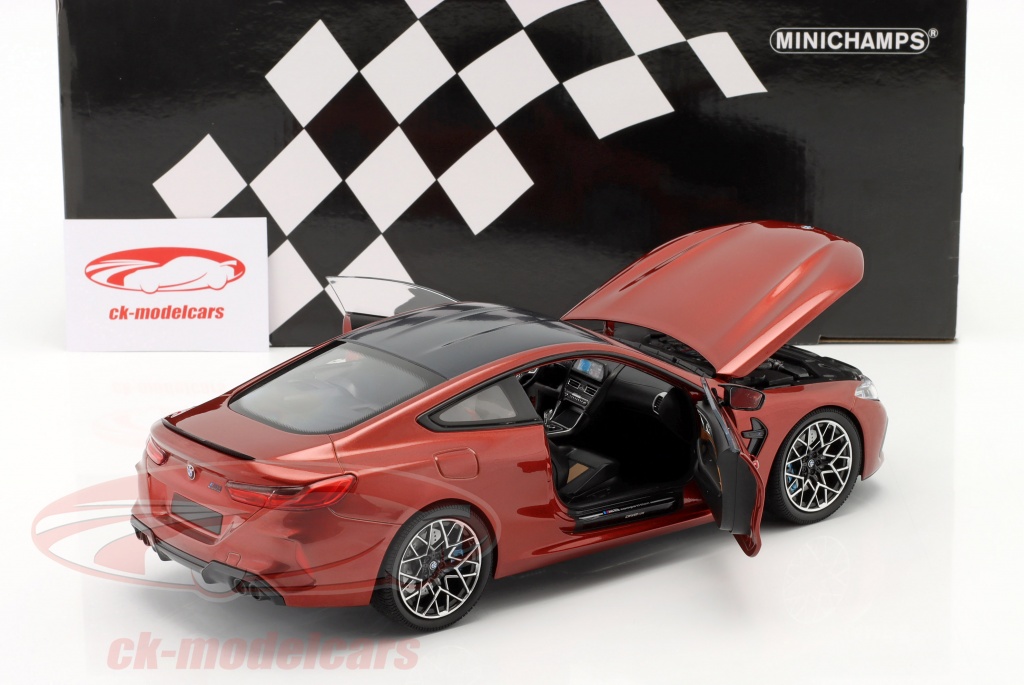 Minichamps 1:18 BMW 8 series M8 Coupe (F92) bouwjaar 2020 rood 